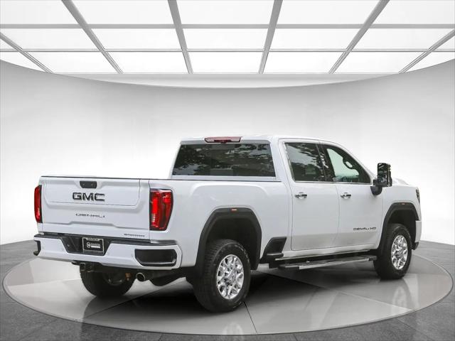 2022 GMC Sierra 2500HD 4WD Crew Cab Standard Bed Denali