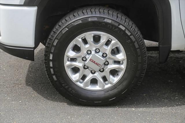 2022 GMC Sierra 2500HD 4WD Crew Cab Standard Bed Denali