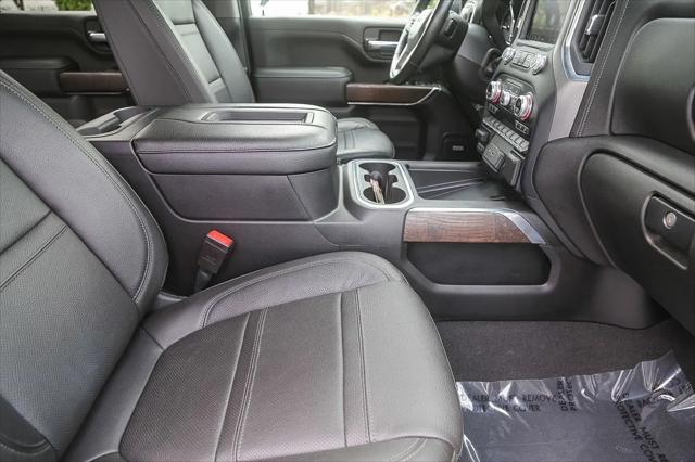 2022 GMC Sierra 2500HD 4WD Crew Cab Standard Bed Denali
