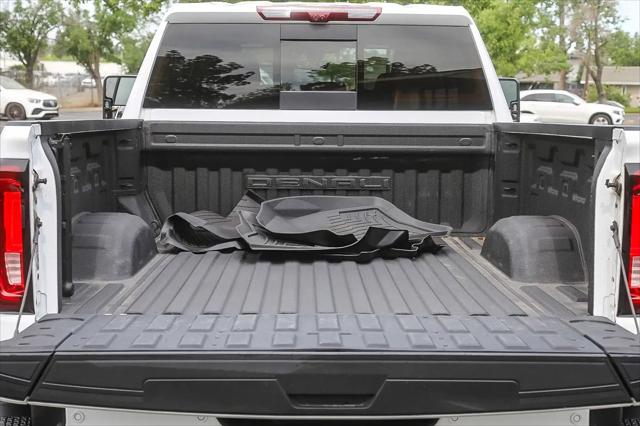 2022 GMC Sierra 2500HD 4WD Crew Cab Standard Bed Denali