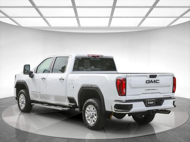 2022 GMC Sierra 2500HD 4WD Crew Cab Standard Bed Denali