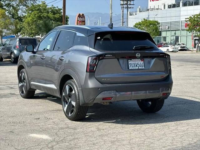 2025 Nissan Kicks SR FWD