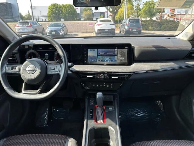 2025 Nissan Kicks SR FWD