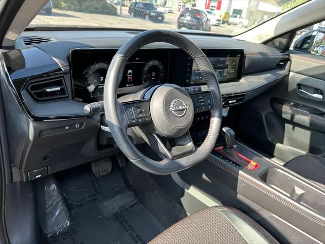 2025 Nissan Kicks SR FWD