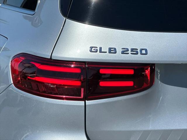 2026 Mercedes-Benz GLB 4MATIC