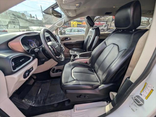 2020 Chrysler Voyager LXI