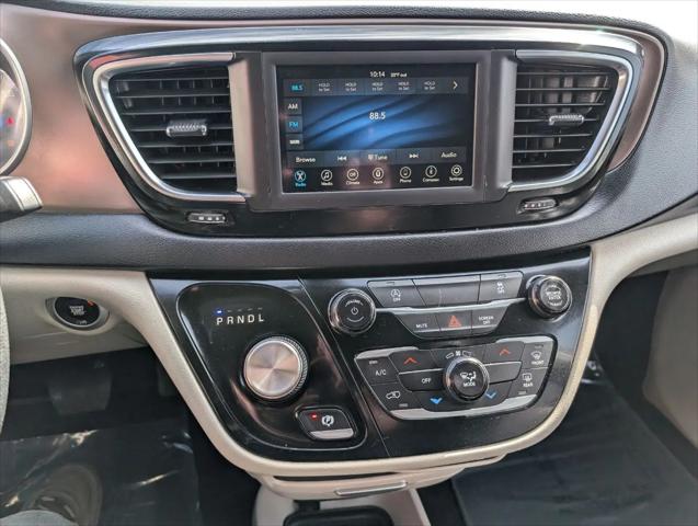 2020 Chrysler Voyager LXI
