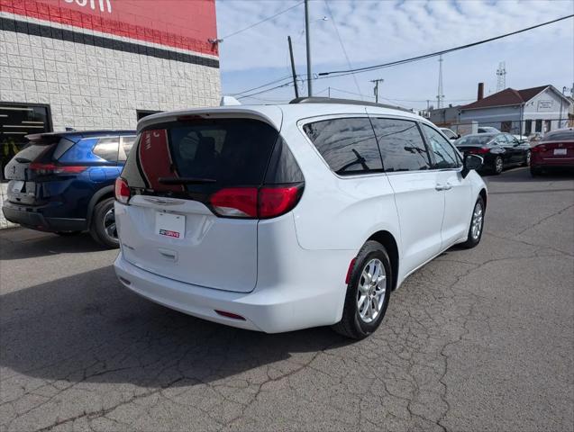 2020 Chrysler Voyager LXI