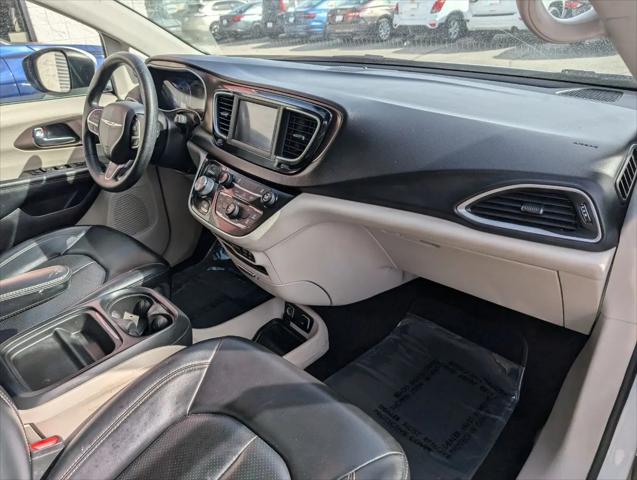 2020 Chrysler Voyager LXI