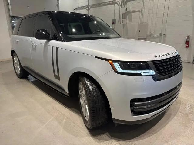2025 Land Rover Range Rover P400 SE 7 Seat
