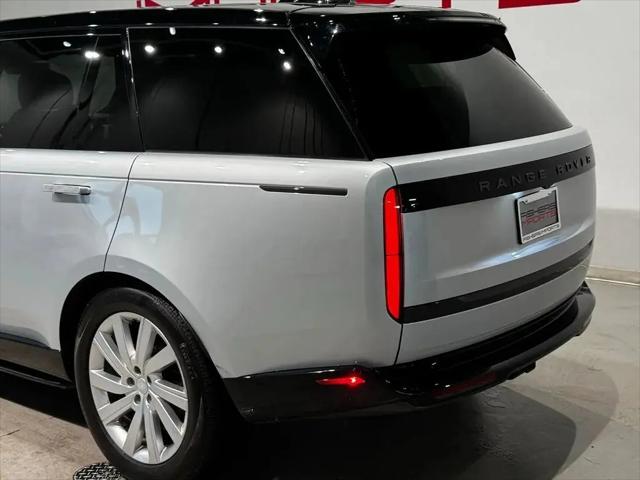 2025 Land Rover Range Rover P400 SE 7 Seat