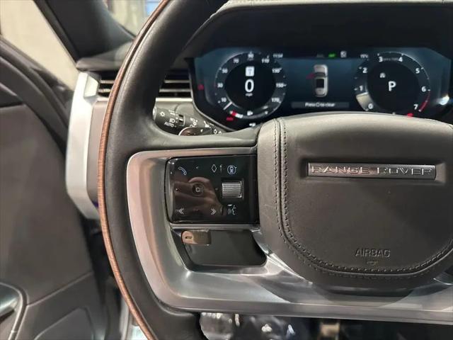 2025 Land Rover Range Rover P400 SE 7 Seat