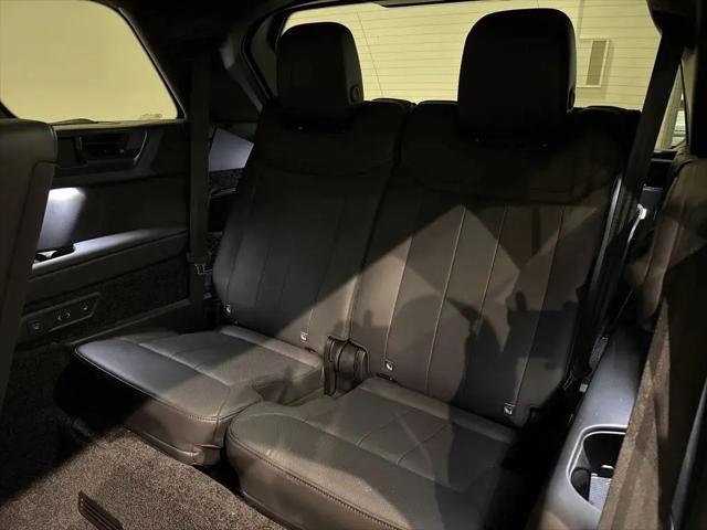 2025 Land Rover Range Rover P400 SE 7 Seat