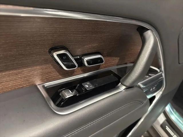 2025 Land Rover Range Rover P400 SE 7 Seat