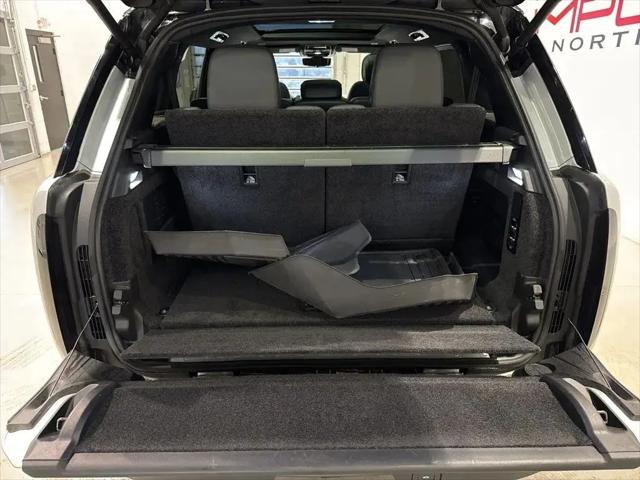 2025 Land Rover Range Rover P400 SE 7 Seat