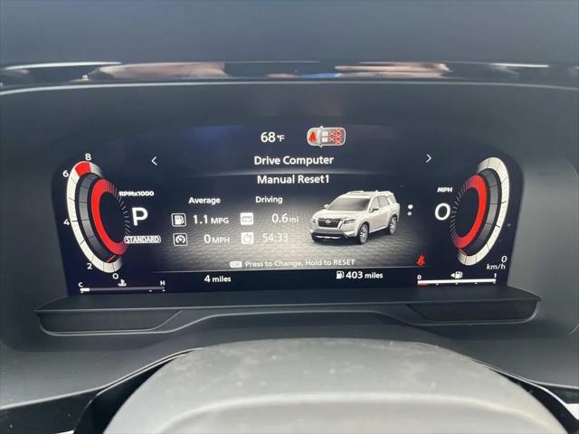 2026 Nissan Pathfinder SL