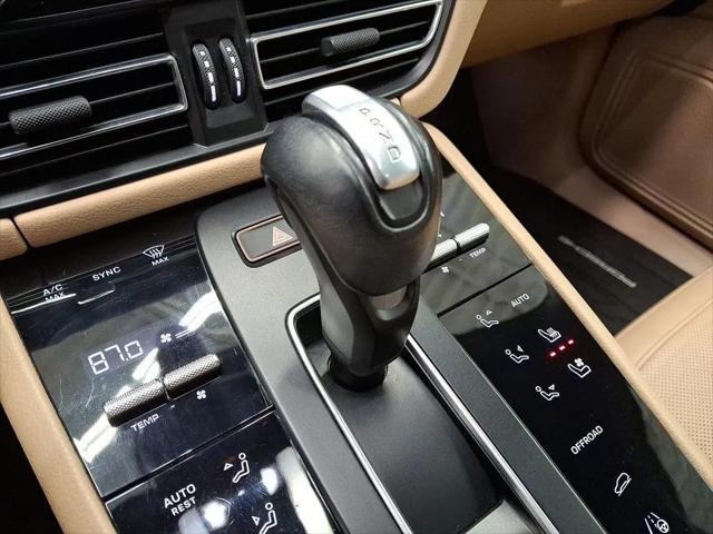 2023 Porsche Macan Macan