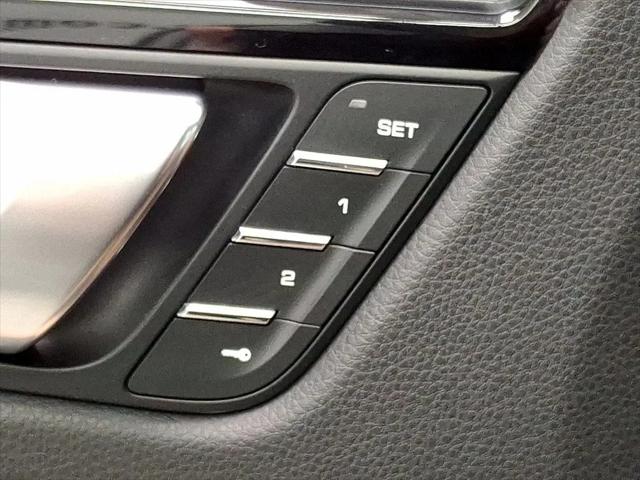 2023 Porsche Macan Macan