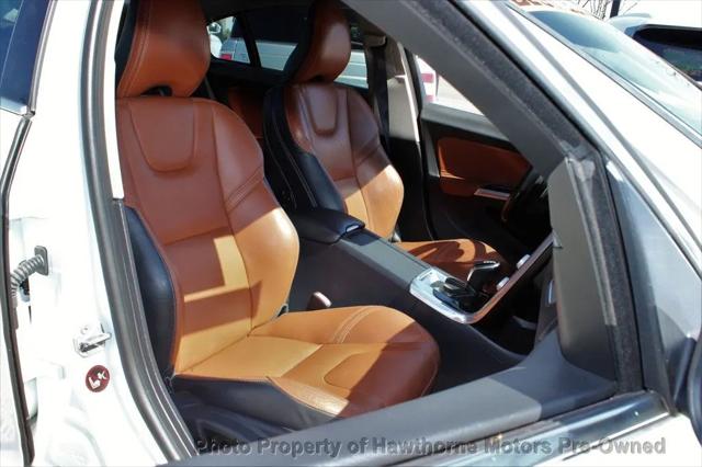 2015 Volvo S60 T6 Platinum