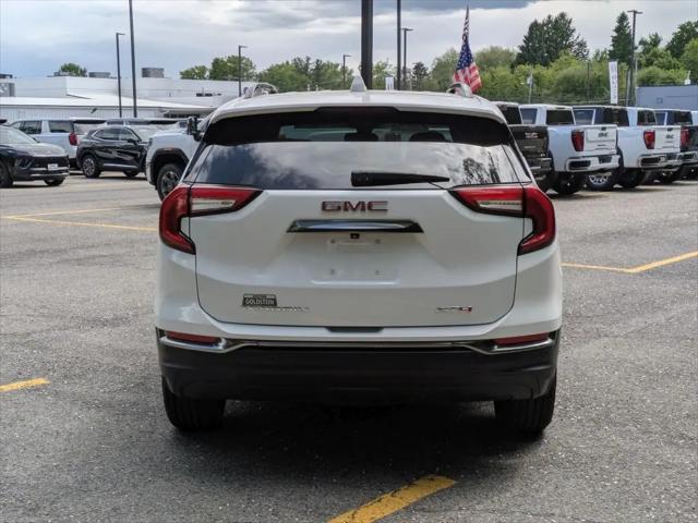 2023 GMC Terrain AWD AT4