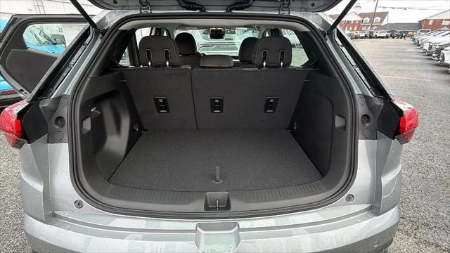 2027 Chevrolet Bolt LT FWD