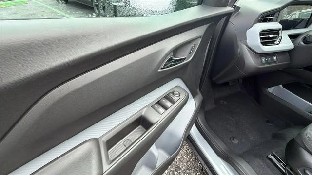 2027 Chevrolet Bolt LT FWD