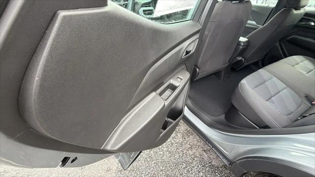 2027 Chevrolet Bolt LT FWD