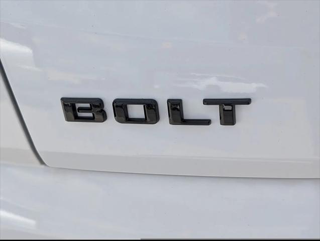 2027 Chevrolet Bolt RS FWD