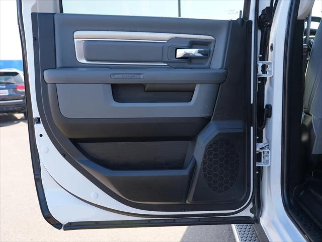 2017 Ram 2500 SLT Crew Cab 4x4 6'4" Box
