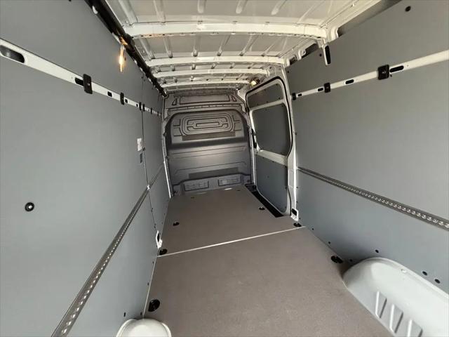 2025 Mercedes-Benz Sprinter 2500 High Roof 4-Cyl Diesel HO