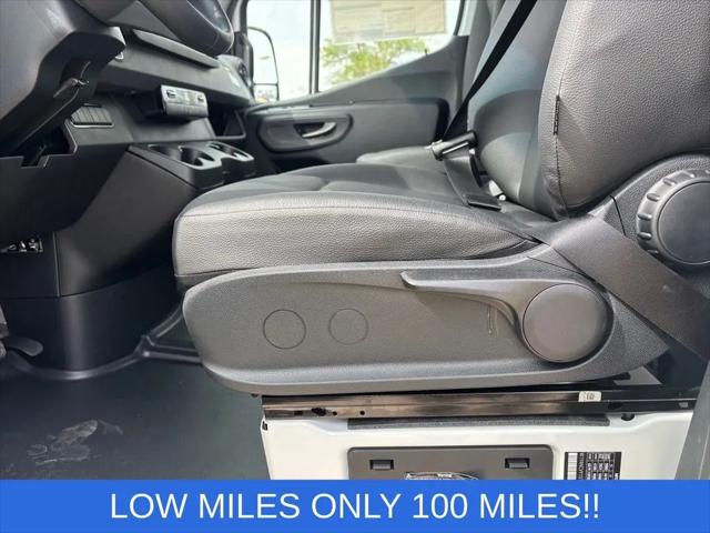 2025 Mercedes-Benz Sprinter 2500 High Roof 4-Cyl Diesel HO
