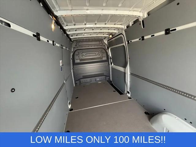 2025 Mercedes-Benz Sprinter 2500 High Roof 4-Cyl Diesel HO