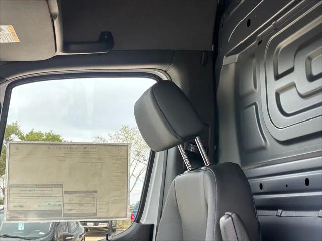 2025 Mercedes-Benz Sprinter 2500 High Roof 4-Cyl Diesel HO