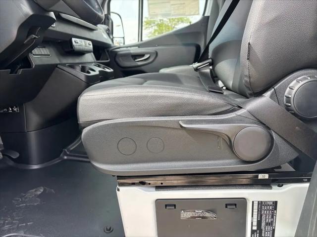 2025 Mercedes-Benz Sprinter 2500 High Roof 4-Cyl Diesel HO