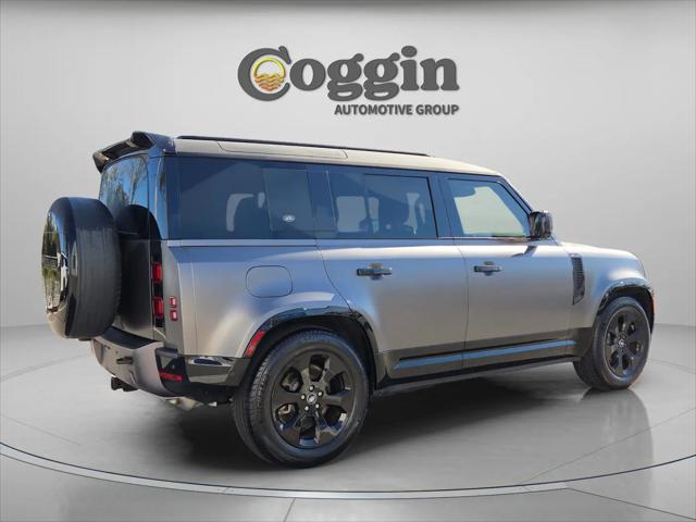 2024 Land Rover Defender 110 P400 X-Dynamic SE