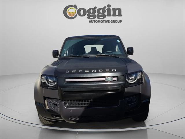 2024 Land Rover Defender 110 P400 X-Dynamic SE