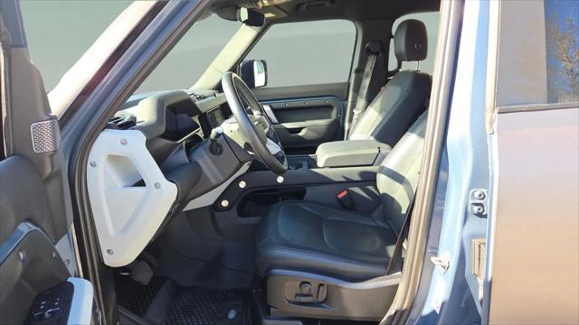 2024 Land Rover Defender 110 P400 X-Dynamic SE