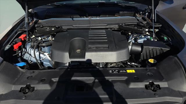 2024 Land Rover Defender 110 P400 X-Dynamic SE