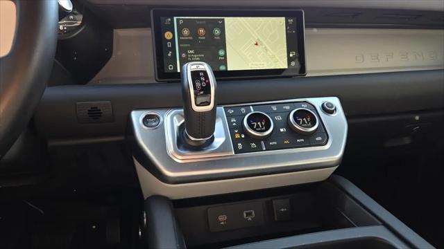 2024 Land Rover Defender 110 P400 X-Dynamic SE