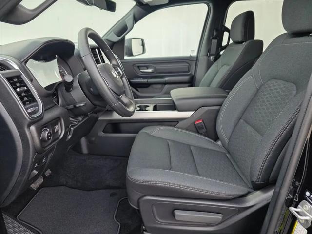 2026 Ram 1500 Express Crew Cab 4x4 5'7" Box