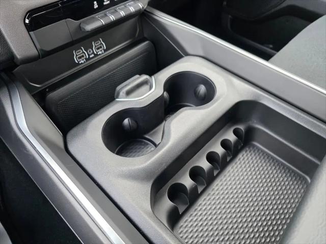 2026 Ram 1500 Express Crew Cab 4x4 5'7" Box