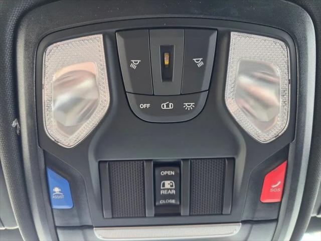 2026 Ram 1500 Express Crew Cab 4x4 5'7" Box