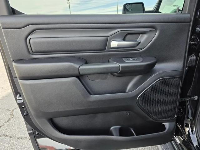 2026 Ram 1500 Express Crew Cab 4x4 5'7" Box