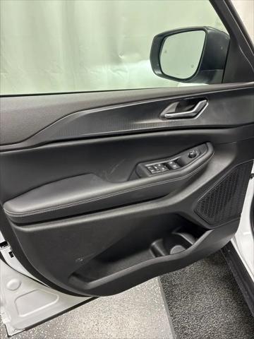 2026 Jeep Grand Cherokee L Altitude 4x4