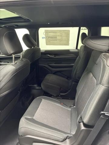 2026 Jeep Grand Cherokee L Altitude 4x4