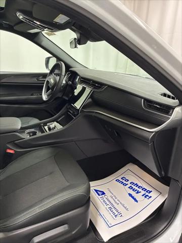 2026 Jeep Grand Cherokee L Altitude 4x4