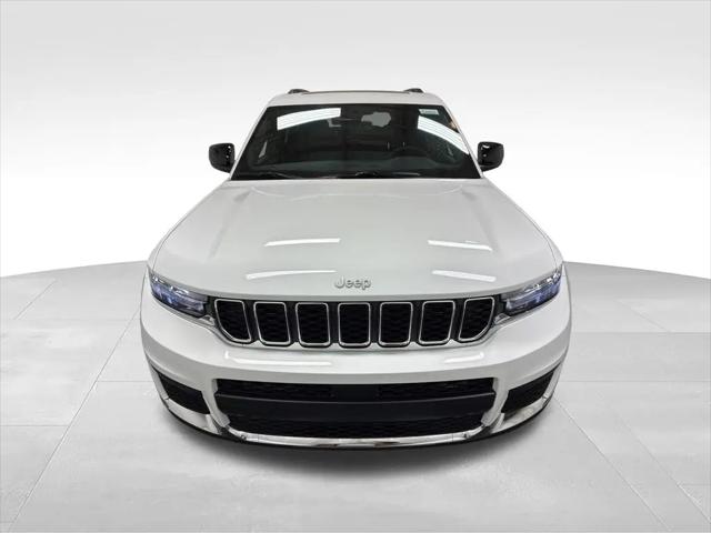 2026 Jeep Grand Cherokee L Altitude 4x4