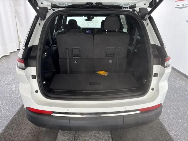 2026 Jeep Grand Cherokee L Altitude 4x4