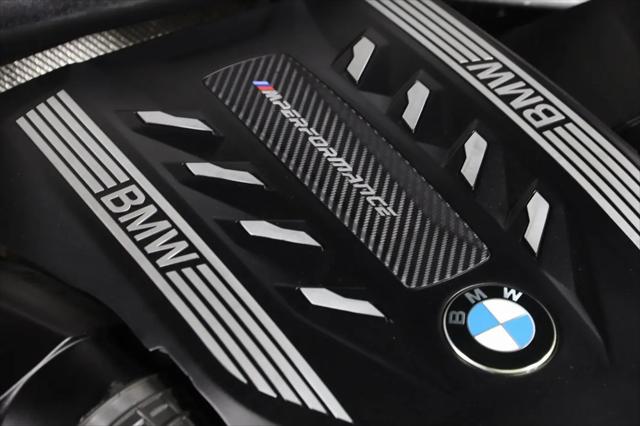 2022 BMW X7 M50i