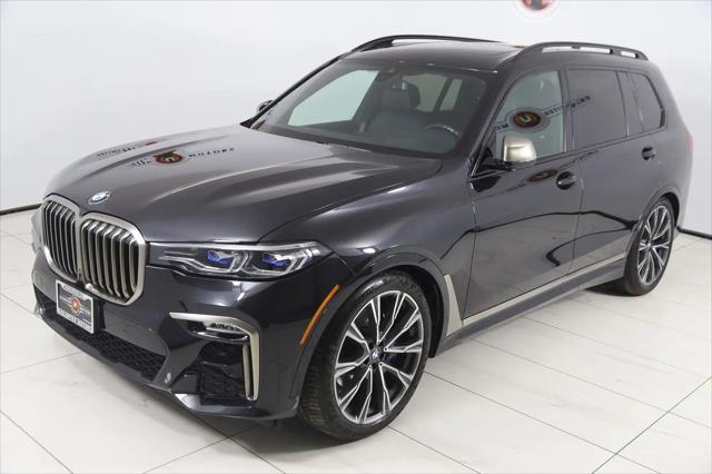 2022 BMW X7 M50i